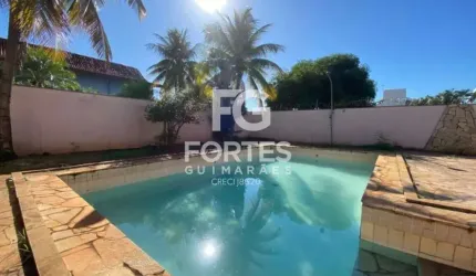 Casa Sobrado com 4 Quartos de 557,89m² Para locação no Ribeirânia