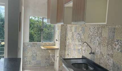 Alugo apartamento, nascente, elevador, andar alto de frente pra piscina 2 quartos