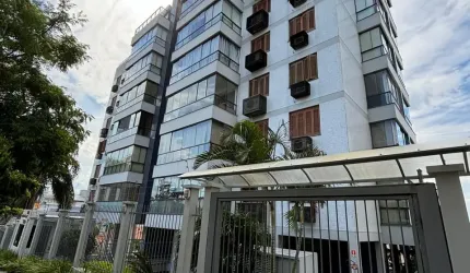 Apartamento com 03 dormitórios, sendo um suíte com sacada, churrasqueira, 02 vagas no bairro Tristeza | Zona Sul de Porto Alegre.