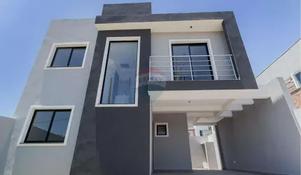 Sobrado moderno  à venda  - 3 quartos - 1 suíte - Santa Felicidade - Curitiba - Pr