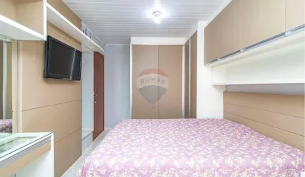 Sobrado com 2 quartos, 1 vaga, CIC - Curitiba