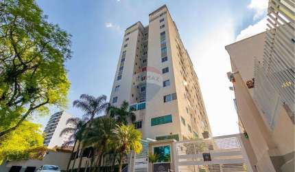 Apartamento no bairro Água Verde com 3 quartos,  1 suíte e  2 vagas
