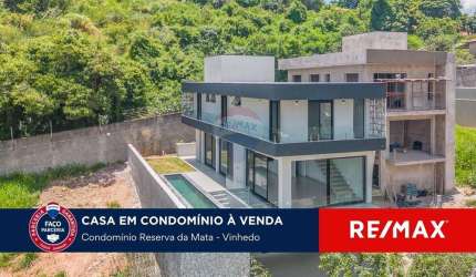 Casa em Vinhedo Moderna com Piscina de Raia, Vista Panorâmica e 3 Suítes - Estilo e Exclusividade