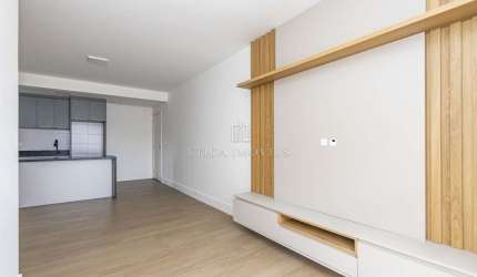 Apartamento com 3 quartos para alugar na Rua Barão do Cerro Azul, 2279, Bom Jesus, São José dos Pinhais, 78 m2 por R$ 3.500