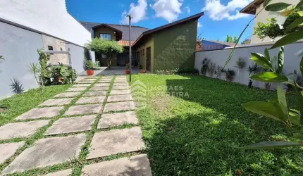 Sobrado com 2 dormitórios para alugar, 101 m² por R$ 2.276,96/mês - Jardim Santa Cecília - Pindamonhangaba/SP