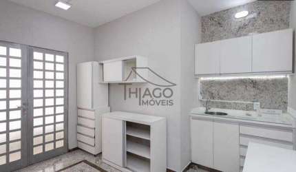 Sala comercial na Vila Prudente (fundos),  de 35m2,   piso em porcelanato, com fácil acesso ao Metr