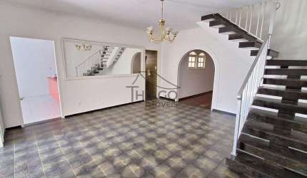 Casa de alto padrão, enorme, com seis vagas de garagem, localização perfeitapara locação, jardim an