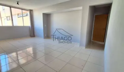 Apartamento lindo com ótimo tamanho, dois banheiros, vaga de garagem coberta e livre, ótima área de