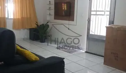 Casa térrea em Itaquera, de 300m², com 3 dormitórios, sendo 1 suíte, com fácil acesso ao Metrô Itaq