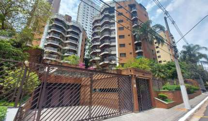 Excelente apartamento à venda no Morumbi, de 129m², com 3 dormitórios sendo 1 suíte, fácil acesso a