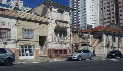 Sobrado à venda no Belenzinho que precisa de reforma, com 3 dormitórios, ao lado do Hospital Santa