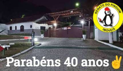 CASA EM CONDOMÍNIO COM TOTAL ESTRUTURA