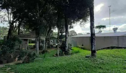 Ótimo e amplo terreno com casa  no bairrro São Luiz.