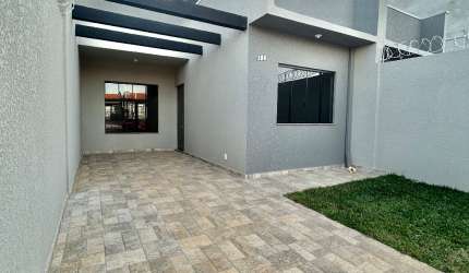 Casa em Uvaranas