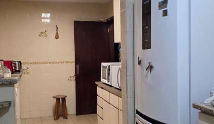 Casa 4 quartos 3 banheiros no Capão Raso em Curitiba