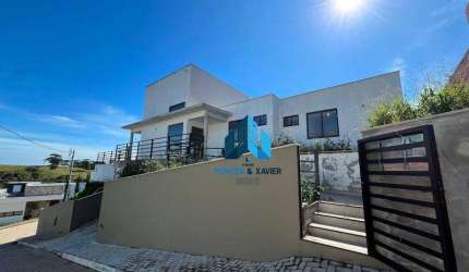 Casa com 3 quartos (3 suítes) à venda, 300 m² por R$ 1.500.000 - Bosque do Lago - Juiz de Fora/MG