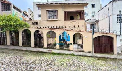 Casa com 5 quartos à venda, 300 m² por R$ 1.200.000 - Centro - Juiz de Fora/MG