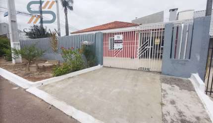 Casa com 3 quartos à venda no Campo de Santana, Curitiba  por R$ 750.000