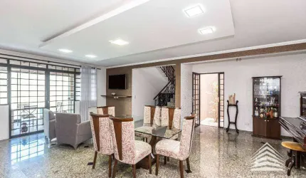 Casa a venda São Braz, 4 dormitórios, 2 vagas de garagem, Rua Serafim Lucca