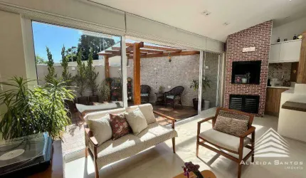 Casa a venda no Orleans, 3 dormitórios, 2 vagas de garagem