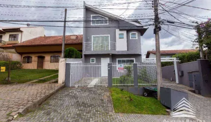 Sobrado a venda no Pilarzinho, 3 dormitórios, 2 vagas de garagem