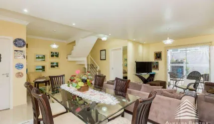 Sobrado com 3 dormitórios à venda, 227 m² por R$ 740.000,00 - Pilarzinho - Curitiba/PR