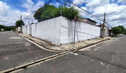 Casa Residencial à venda, no bairro Mafua, Teresina/PI