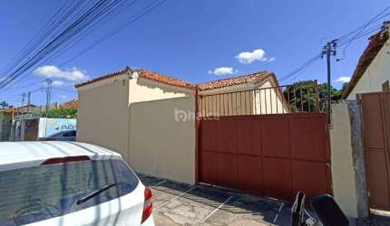 Casa Residencial para aluguel, no bairro Centro, Teresina/PI