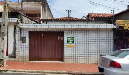 Casa Residencial à venda, no bairro Centro, Teresina/PI