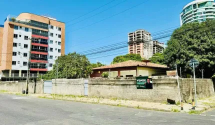 Casa Comercial à venda, no bairro Noivos, Teresina/PI