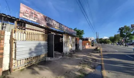 Casa Comercial à venda, no bairro São Cristóvão, Teresina/PI