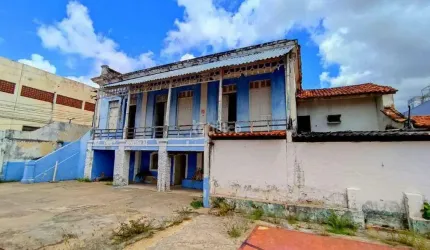 Casa Comercial à venda, no bairro Centro, Teresina/PI