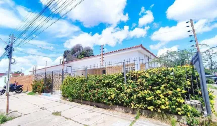 Casa Comercial à venda, no bairro Centro, Teresina/PI