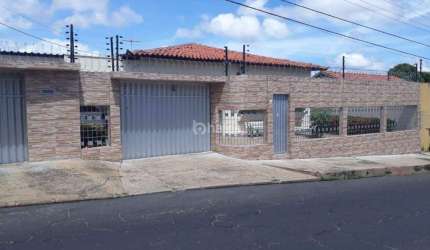 Casa Residencial à venda, no bairro Nossa Senhora das Graças, Teresina/PI