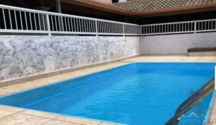 Apartamento 2 dormitorios no centro de Ubatuba