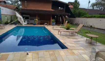 Casa com Piscina a 200m da Praia do Tenório 900m² de Terreno em Ubatuba