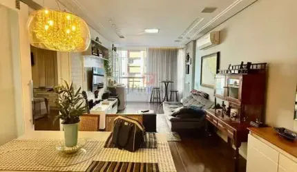 Apartamento a Venda no Miolo da Praia do Canto, em excelente localização,