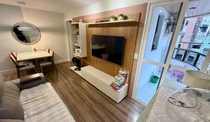 Apartamento a Venda no miolo da Praia do Canto