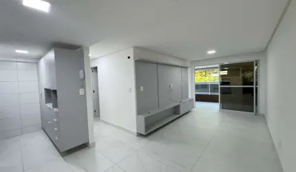 Apartamento à venda com 2 quartos sendo 1 suíte em Ponta de Campina, Cabedelo/PB