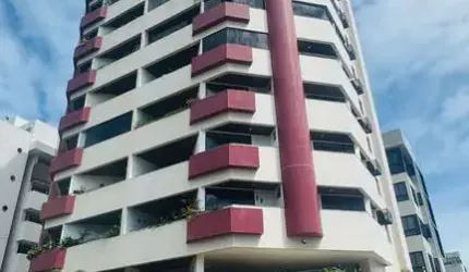 Apartamento com 3 quartos (sendo 1 suíte) + DCE, 130m², EM INTERMARES.