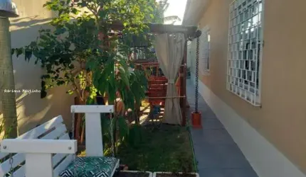 Casa para Venda em Saquarema, Porto da Roça II (Bacaxá), 2 dormitórios, 1 suíte, 2 banheiros, 2 vagas