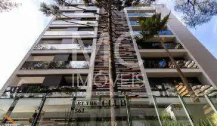 Apartamento com 229.0 m², à venda no bairro Água Verde.