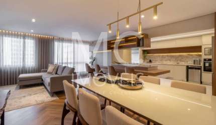 Apartamento de Retrofit, MOBILIADO, com 98 m², 2 quartos sendo 2 suítes à venda