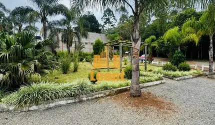 Maravilhosa chácara a venda no Itamaraty III em Poços de Caldas-MG