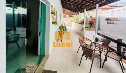 Casa 5 quartos com 3 suítes + comércio no coração de Espirito Santo do Pinhal