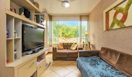 Apartamento 2 dormitórios, vaga escriturada junto a Campos Velho.