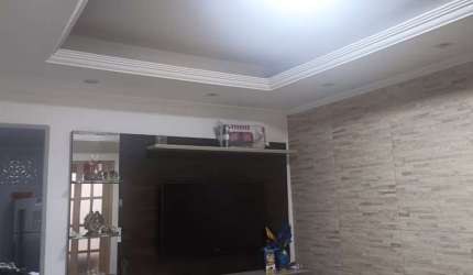 Sobrado Amplo com 3 Andares – 3 Dormitórios | 2 Vagas | 100m² de Área Útil