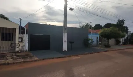 Versátil casa tipo para venda com 3 quartos, 170m²