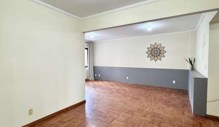 Apartamento com terraço á venda em São Pelegrino