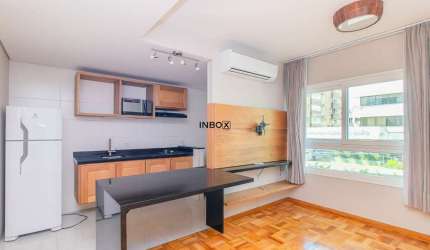 LOFT MOBILIADO NO MOINHOS PARK, MOINHOS DE VENTO, PORTO ALEGRE/RS